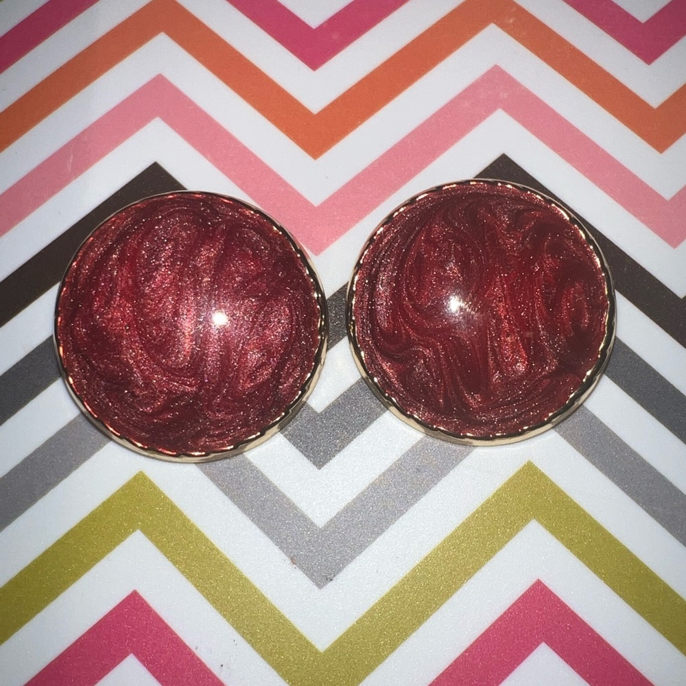Lovely Vintage Dark Pink Maroon Round Clip On Earrings